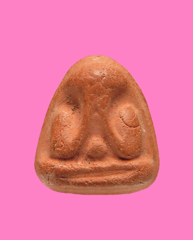 พระปิดตาเม็ดบัว เนื้อแดง เจ้าคุณวิเชียร วัดเครือวัลย์ ปี 19