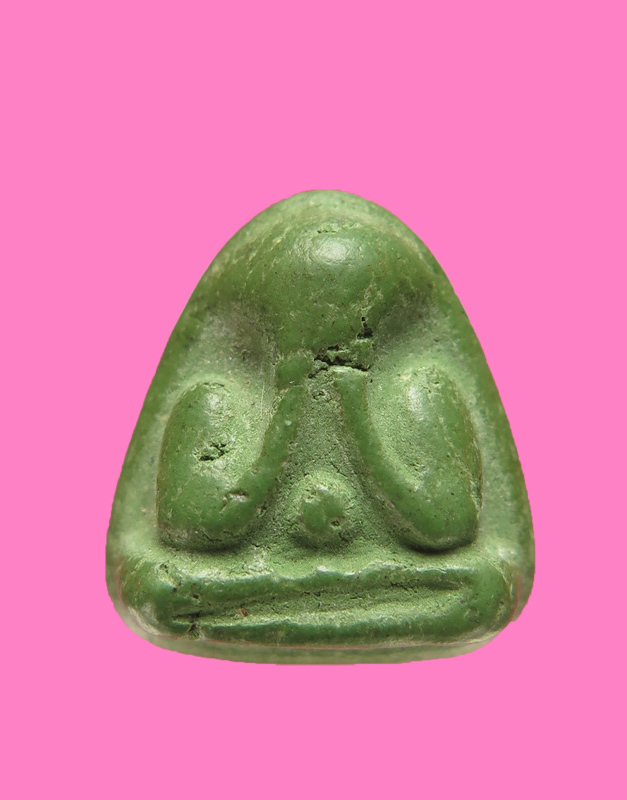 พระปิดตาเม็ดบัว เนื้อเขียว เจ้าคุณวิเชียร วัดเครือวัลย์ ปี 19