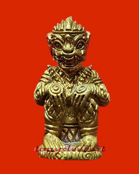 	หนุมานมหาปราบ หลวงพ่อชุบ วัดวังกระแจะ จ.กาญจนบุรี รุ่นแรก เนื้อชนวนอุดผงใต้ฐาน สวยมากค่ะ