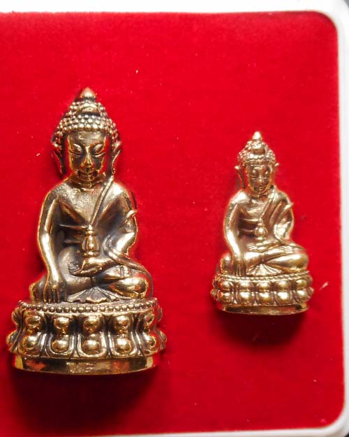  พระกริ่งรุ่นแรกหลวงพ่อสุดใจ ทันตมโน เนื้อขันลงหิน ปี ๒๕๖๒ วัดป่าบ้านตาด อุดรธานี