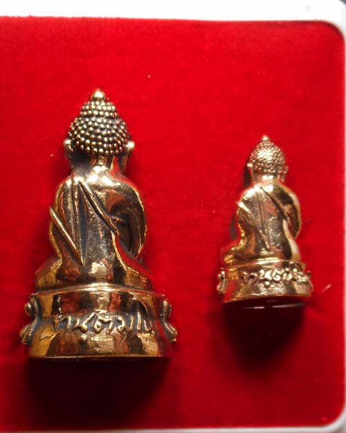  พระกริ่งรุ่นแรกหลวงพ่อสุดใจ ทันตมโน เนื้อขันลงหิน ปี ๒๕๖๒ วัดป่าบ้านตาด อุดรธานี