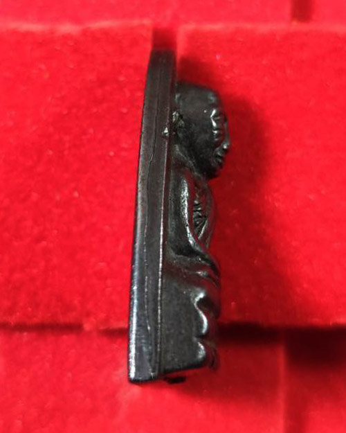 หลวงปู่ทวด วัดใหม่อัมพร ปี05 เนื้อเมฆพัตร