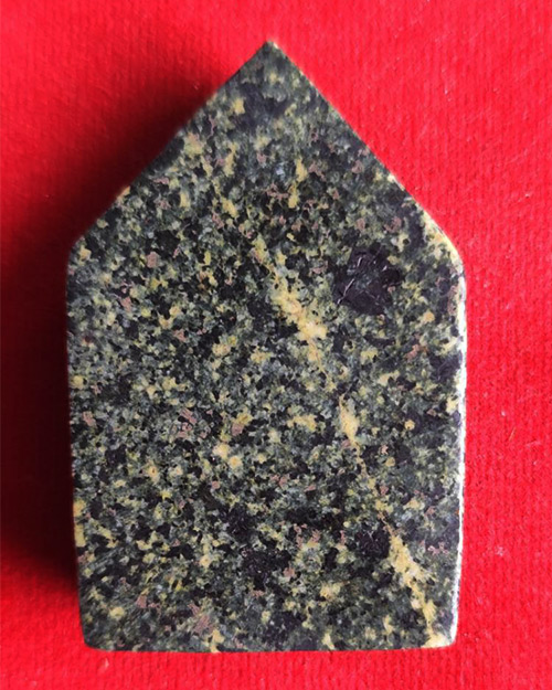 พระหินหยกพิมพ์ขุนแผนใหญ่ หลวงปู่ฟัก วัดเขาน้อยสามผาน จังหวัดจันทบุรี  