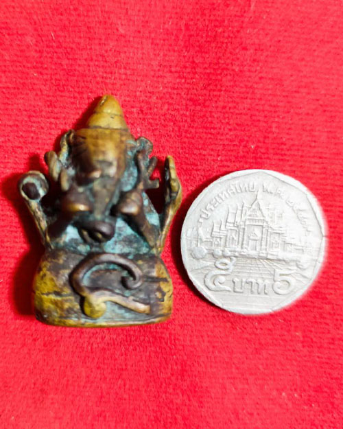 พระพิฆเนศ เทพเจ้าแห่งความสำเร็จ  เนื้อทองผสมเก่า ไม่ทราบเกจิ