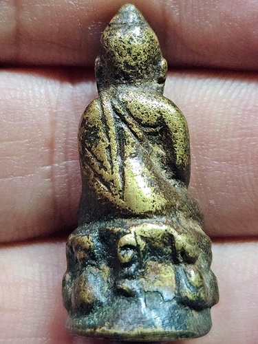 วัดบางกระเบา ปราจีนบุรี พระกริ่ง หลวงพ่อจาด รุ่นแรก ปี 2485 ออกวัดบางหอย