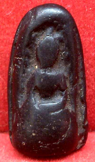 *พระรอดเล็ก ครูบาแก้ว กรุวัดป่ากล้วย ลำปาง*