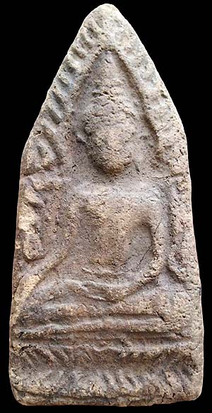 ขุนแผน หลังยันต์ เนื้อดิน