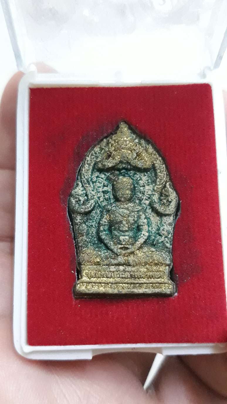 2. ขุนแผนผงเสือใบ พิมพ์เล็ก วัดป่าเลไลย์ สุพรรณบุรี 