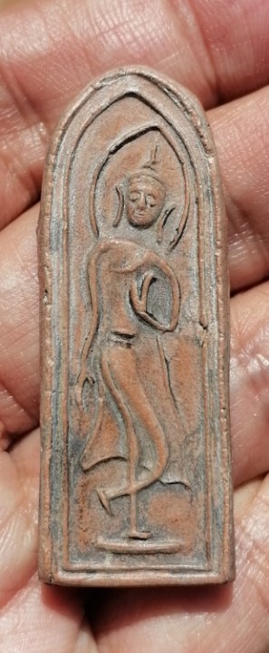 พระไม่ทราบที่ เคาะเดียว   