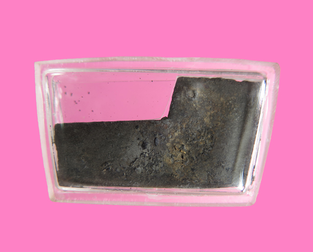 พระพิมพ์ปางไสยาสน์ กรุวัดกลาง ตลาดพูล  (พระหลุดจากตัวล็อคไส้กลางครับ)