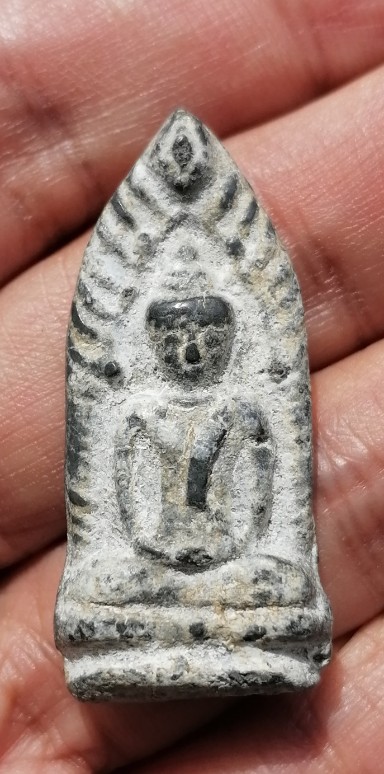 พระเนื้อชินไม่ทราบที่ เคาะเดียว    