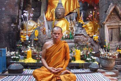 วัดโนนสว่าง ต.หมากหญ้า อ.หนองวัวซอ จ.อุดรฯ