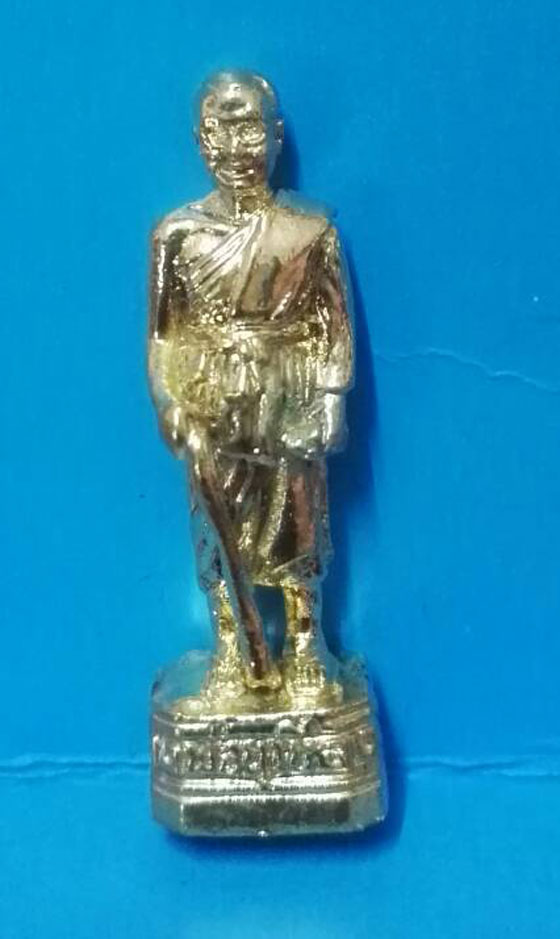 รูปหล่อยืนลอยองค์ หลวงพ่อฤาษีลิงดำ วัดศาลพันท้ายนรสิงห์  ปลุกเสกวัดท่าซุง