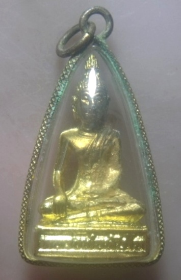 **เบาๆ**รูปหล่อหลวงพ่อทันใจ วัดพระธาตุดอยคำ จ.เชียงใหม่**เลี่่ยมจับขอบเดิม อธิษฐานแล้วได้ผลทันตา