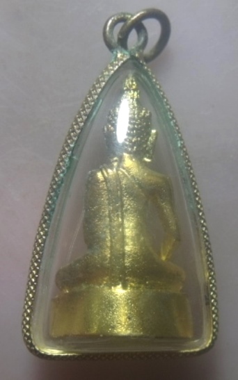 **เบาๆ**รูปหล่อหลวงพ่อทันใจ วัดพระธาตุดอยคำ จ.เชียงใหม่**เลี่่ยมจับขอบเดิม อธิษฐานแล้วได้ผลทันตา