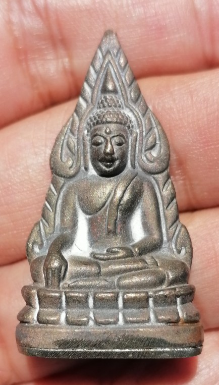 พระพุทธชินราชหล่อโบราณ ญสส. 87 พรรษา เนื้อนวโลหะก้นเงิน วัดบวรนิเวศวิหาร ปี 2543 เคาะเดียว     