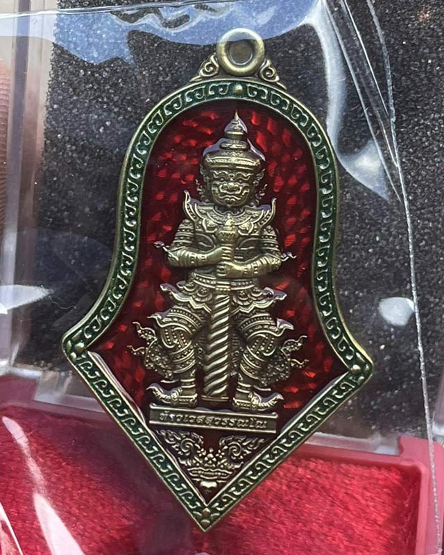 หลวงพ่อพัฒน์ ปุญฺญกาโม วัดห้วยด้วน จ.นครสวรรค์ ท้าวเวสสุวรรณ สวยๆ