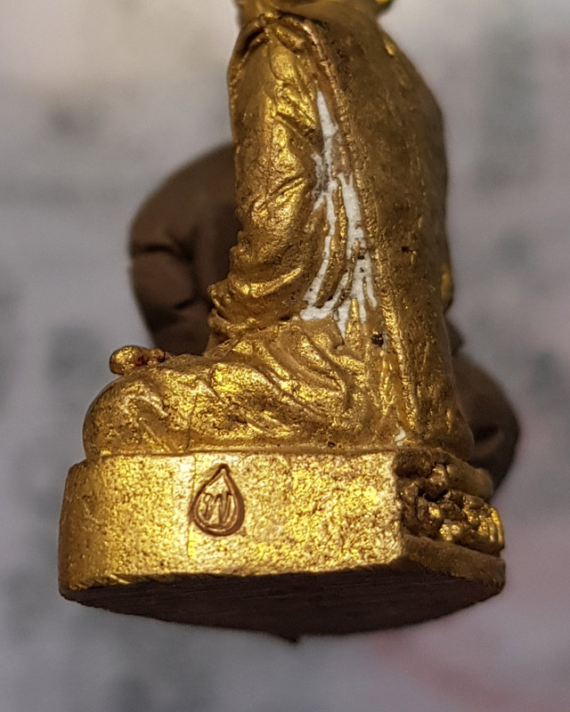 รูปหล่อชินบัญชร 8 รอบ อายุครบ 96 ปี 2561 หลวงพ่อพัฒน์ ปุญญกาโม วัดห้วยด้วน เนื้อทองเหลือง