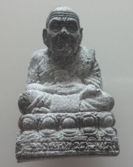 หลวงพ่อทวดลิ้นดำ (ทุ่งเมรุ) วัดนาหม่อม จ.สงขลา รุ่นสร้างวิหาร ปี๒๕๔๒