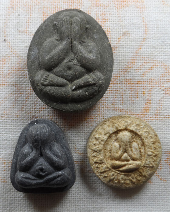 พระปิดตา ไม่ทราบที่ (๓ องค์)