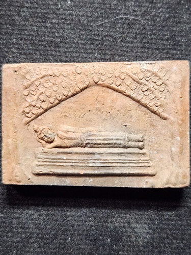 วัดศรีมหาโพธิ์ นครปฐม พระพุทธไสยาสน์ พระนอน 300 ปี