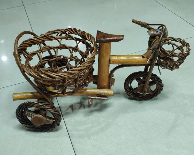 (ปิด119-) จักรยานไม้หวายสาน ใช้วางกระถางดอกไม้ ขนาดกว้าง16xสูง9.5นิ้ว