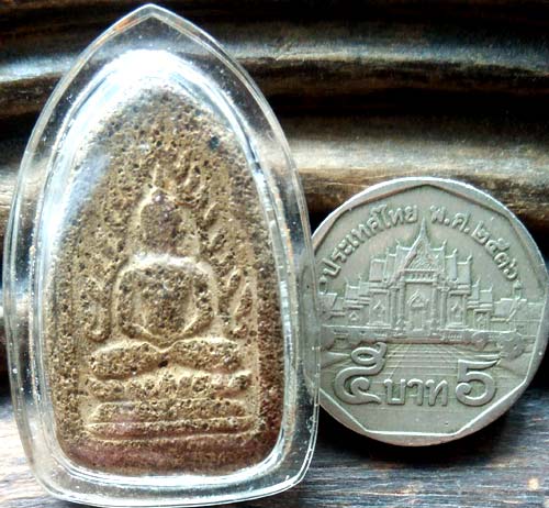 *พระกรุวัดบางยี่หน สุพรรณบุรี พิมพ์พุทธชินราช หลังพระสอง เนื้อดิน*