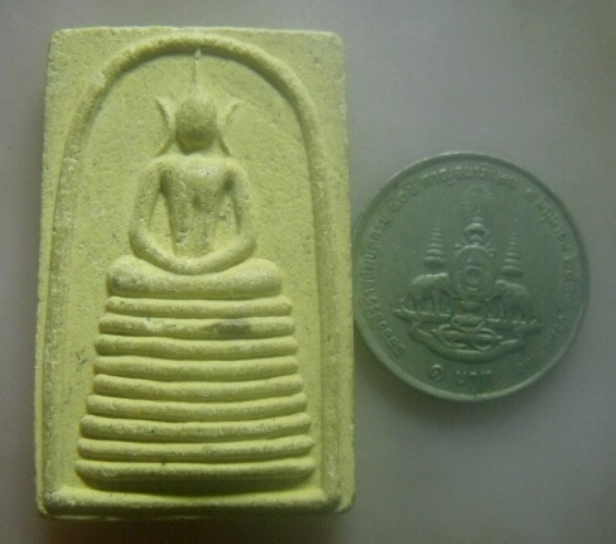 **เบาๆ**พระสมเด็จเนื้อผง หลังรูปเหมือนครูบาเจ้าศรีวิชัย วัดพระธาตุดอยสุเทพ จ.เชียงใหม่**สวยๆ