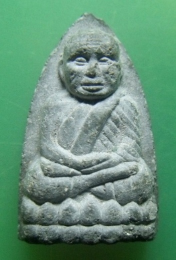 **หลวงปู่ทวด เนื้อว่าน หลังโรยแร่ รุ่นเหยียบน้ำทะเลอันดามัน วัดถ้ำเสือ จ.กระบี่ ปี ๔๒**พิธีใหญ่ สวยๆ