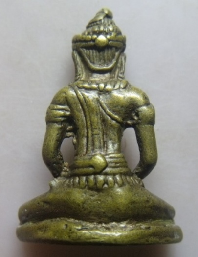 **เบาๆ**พระรูปหล่อเก่า เนื้อโลหะผสม ไม่ทราบที่**เนื้อจัด ศิลปสวยๆ เชิญชมครับ