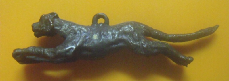 **เบาๆ**เสือเผ่นมหาอำนาจ หล่อโบราณ หูในตัว เนื้อโลหะผสม ไม่ทราบที่**สวยๆ 