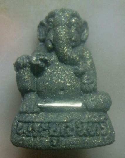 **เบาๆ**พระอุเชนทร์ เนื้อว่าน๑๐๘ รุ่น โคตรเศรษฐี๑ พ่อท่านคล้าย วัดสวนขัน ปี๒๕๖๒**ัฝังตะกรุดเงิน สวยๆ