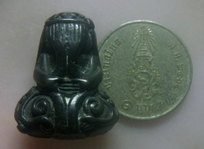 **เบาๆ**พระปิดตามหาอุตม์ หล่อยันต์ยุ่ง เนื้อสัมฤทธิ์ เก่าๆ ไม่ทราบที่**เนื้อจัด เชิญชมครับ