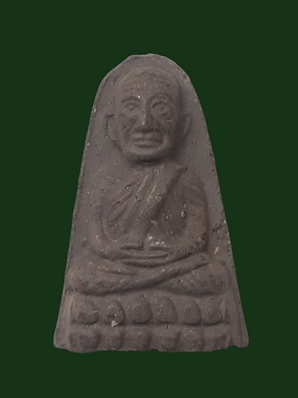 หลวงปู่ทวดเนื้อว่าน วัดช้างให้ รุ่น ปลดหนี้ รวย รวย รวย ปี2539