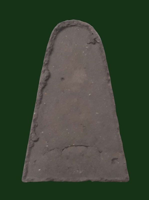 หลวงปู่ทวดเนื้อว่าน วัดช้างให้ รุ่น ปลดหนี้ รวย รวย รวย ปี2539