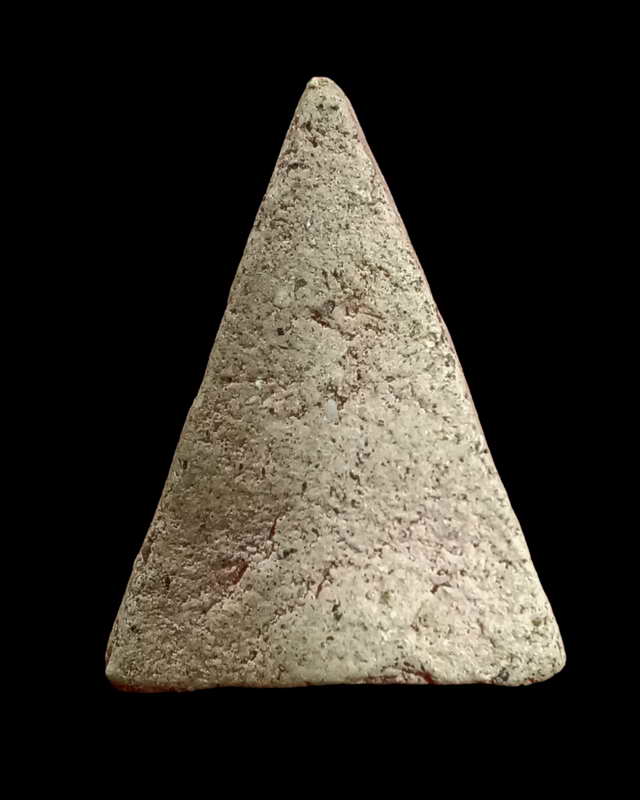 พระนางพญา (พระเศรษฐี) หลวงพ่อชาญณรงค์ อภิชิโต ศิริสมบัติ รุ่นสุดท้าย ปี 2529