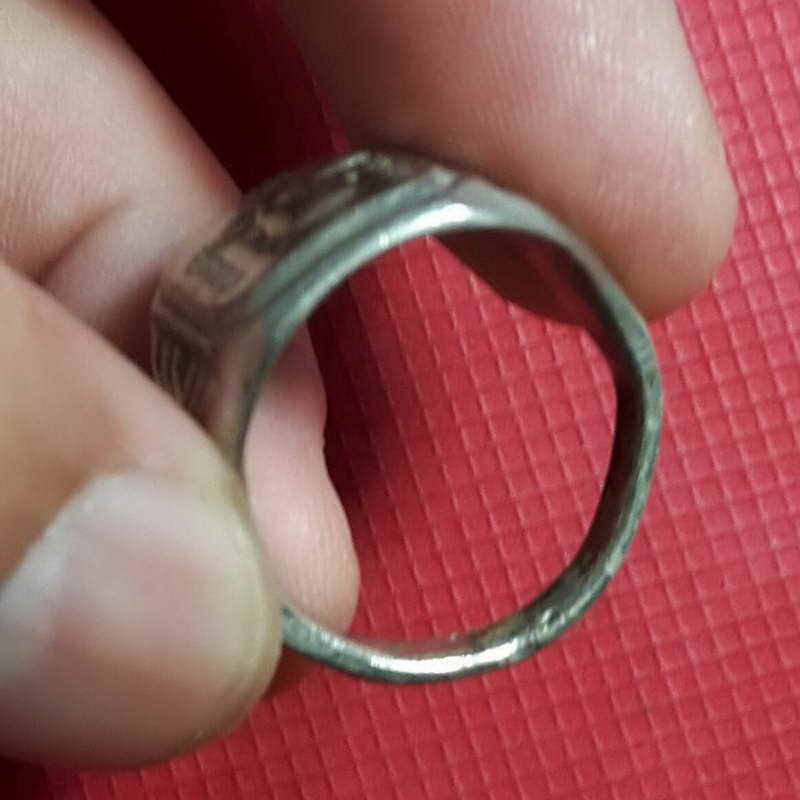 แหวนครูบาวังวัดบ้านเด่น จังหวัดตาก ท้องวงเบอร์ 62