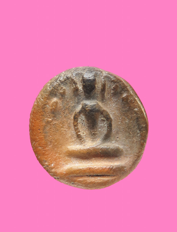 พระเนื้อดิน พิมพ์จันทร์ลอย หลังยันต์