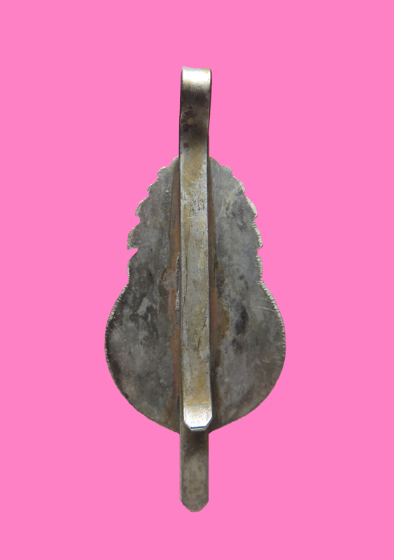 แหนบหลวงพ่อโสธร ปี 04 หายาก