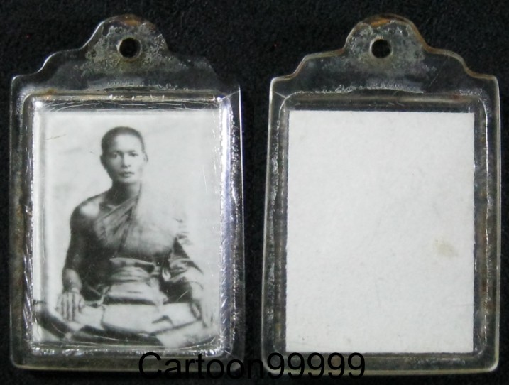 รูปถ่าย ไม่ทราบที่ กระดาษหนังไก่ เลี่ยมพร้อมใช้ครับ