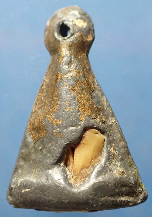 พระพุทธ หลวงพ่อดำ วัดกุฎี ปราจีนบุรี พ.ศ.๒๔๔๓ ตะกั่วลงบรอนซ์ทอง+บัตรรับรองพระแท้*183