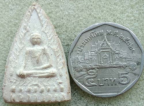 *พุทธชินราชสามเหลี่ยม ผงบางขุนพรหม หลวงปู่เลี่ยม วัดศรีเรืองบุญ นนทบุรี ปี๒๔๗๐*