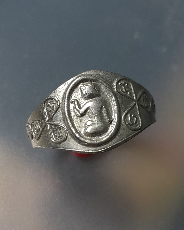 แหวนนางกวัก