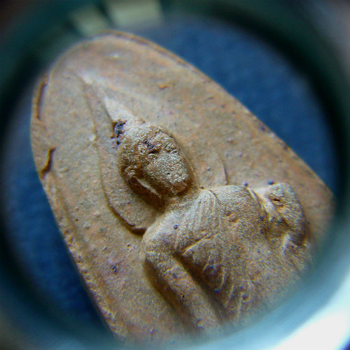 T12 พระลีลา 25 พุทธศตวรรษ เนื้อแร่