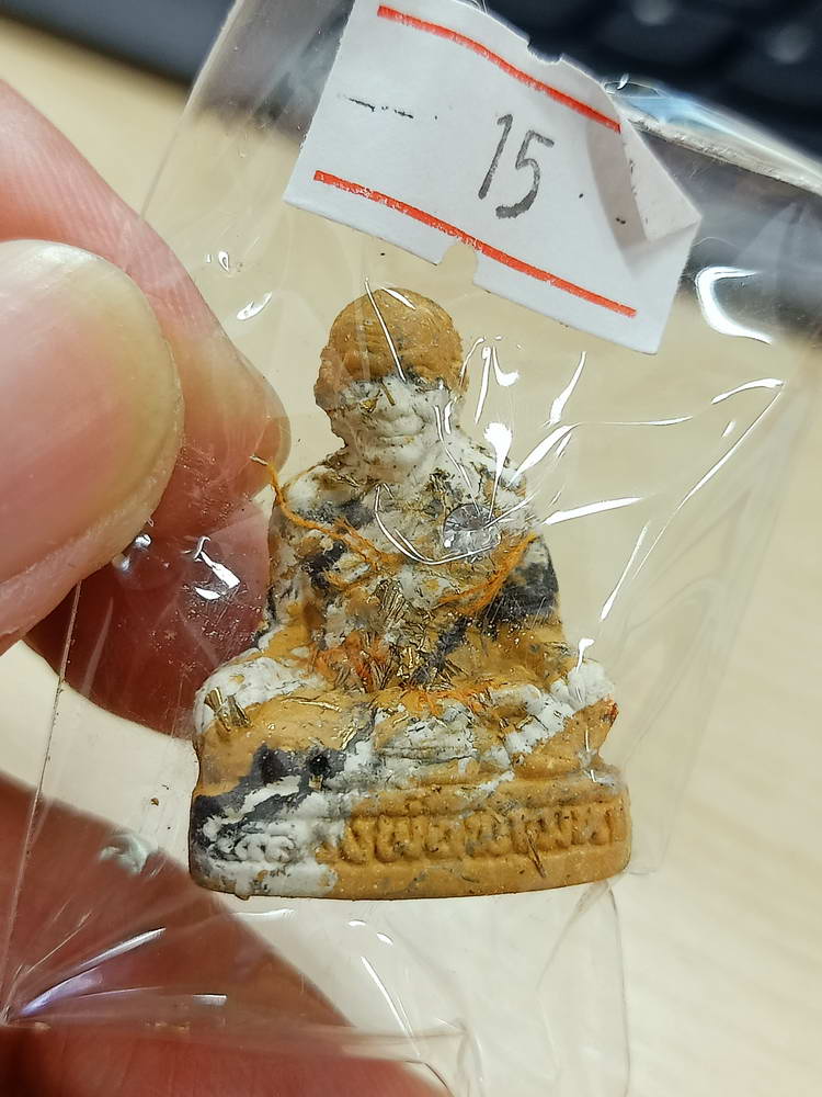 5-67 องค์ลอยผง รวยเงินล้าน หลวงพ่อพัฒน์ วัดห้วยด้วย นครสวรรค์ 2565 ฝังพลอย กล่องเดิม