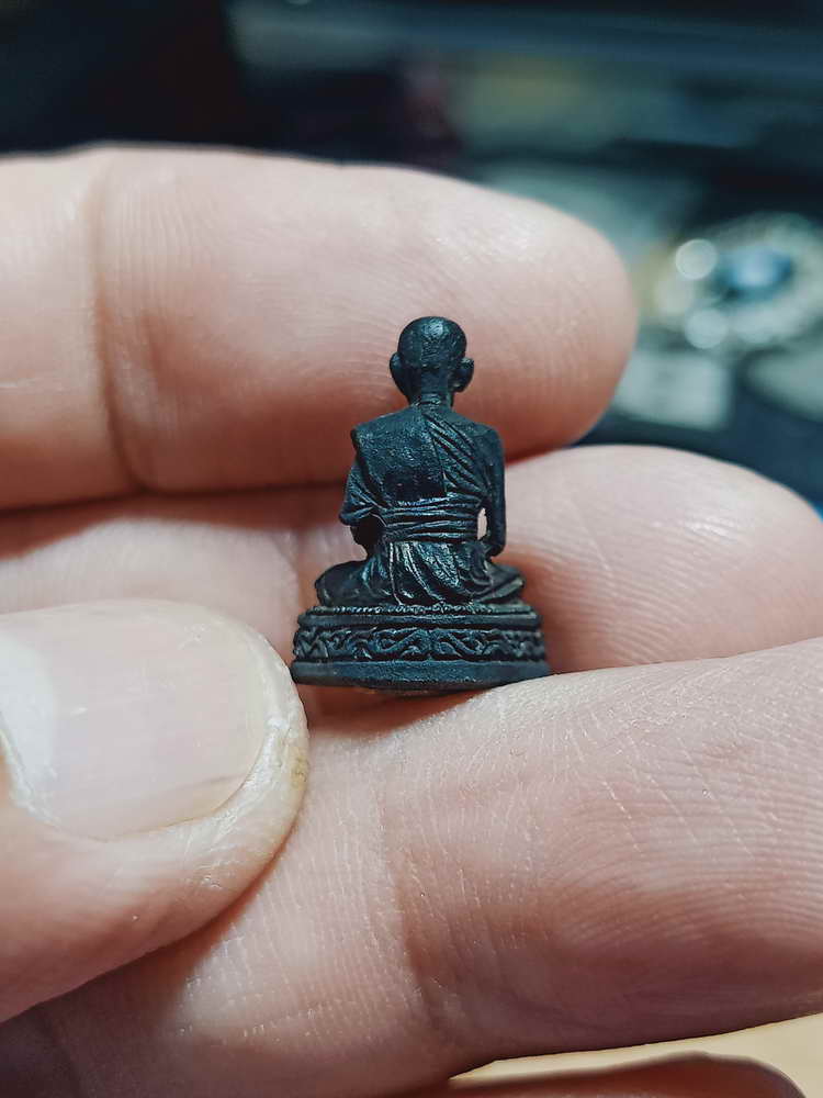 4-349 รูปหล่อเหมือนเล็ก รุ่นเมตตา หลวงปู่เจียม วัดอินทราสุการาม (วัดหนองยาว) จ.สุรินทร์ กล่องเดิม