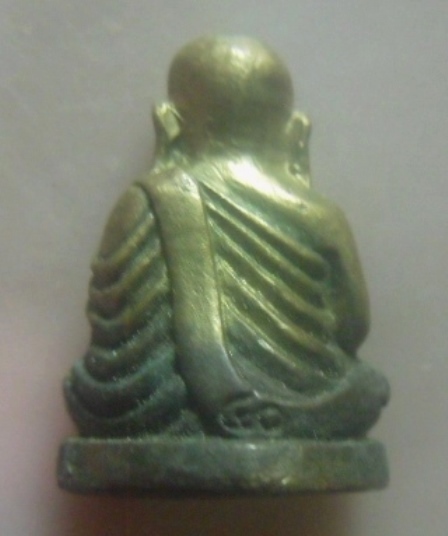 **เบาๆ**รูปหล่อหลวงพ่อเงิน วัดบางคลาน อ.โพทะเล จ.พิจิตร ปี ๒๕๔๐**มีโค้ด สวยๆ