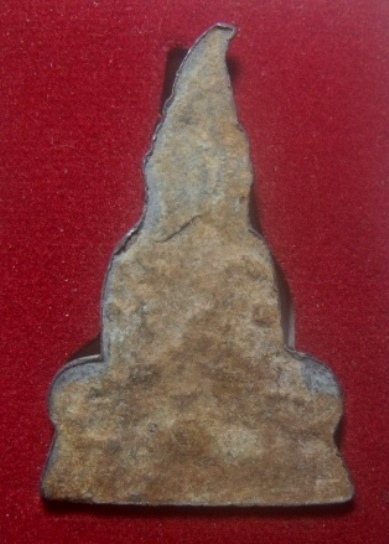 **เบาๆ**พระท่ากระดาน เนื้อตะกั่วนมเก่ากรุลั่นทม วัดต้นลำใย จ.กาญจนบุรี ปี ๒๕๓๖**กล่องเดิม สวยๆ