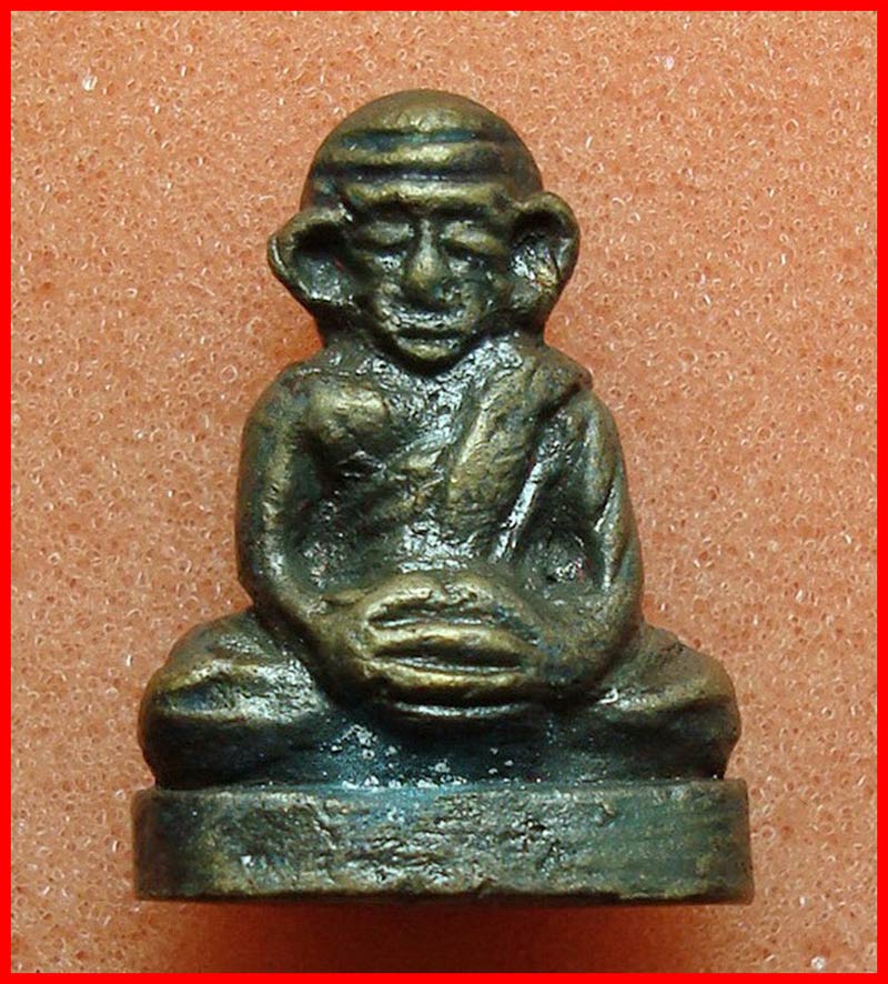 หลวงพ่อวัดเคียน รูปหล่อลอยองค์ รุ่นยกช่อฟ้าอุโบสถ วัดไตรรัตนกร อ.ไชยา จ.สุราษฎร์ธานี