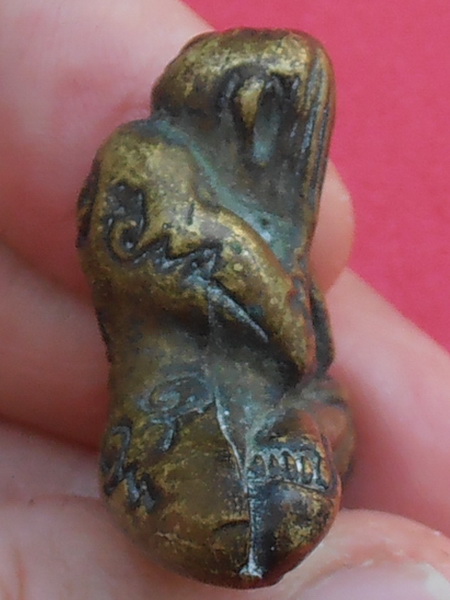 พระปิดตา เนื้อโลหะผสม ไม่ทราบที่